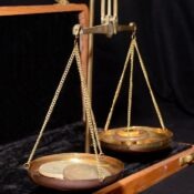 Self-Publishing vs. Hybrid Publishing